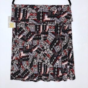 LuLaRoe Azure Skirt NWT 3XL
2nd Pic is Size Chart